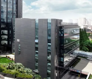 山西杰云鸣浩网络科技2025年企业网站建设趋势与响应式设计要点解析